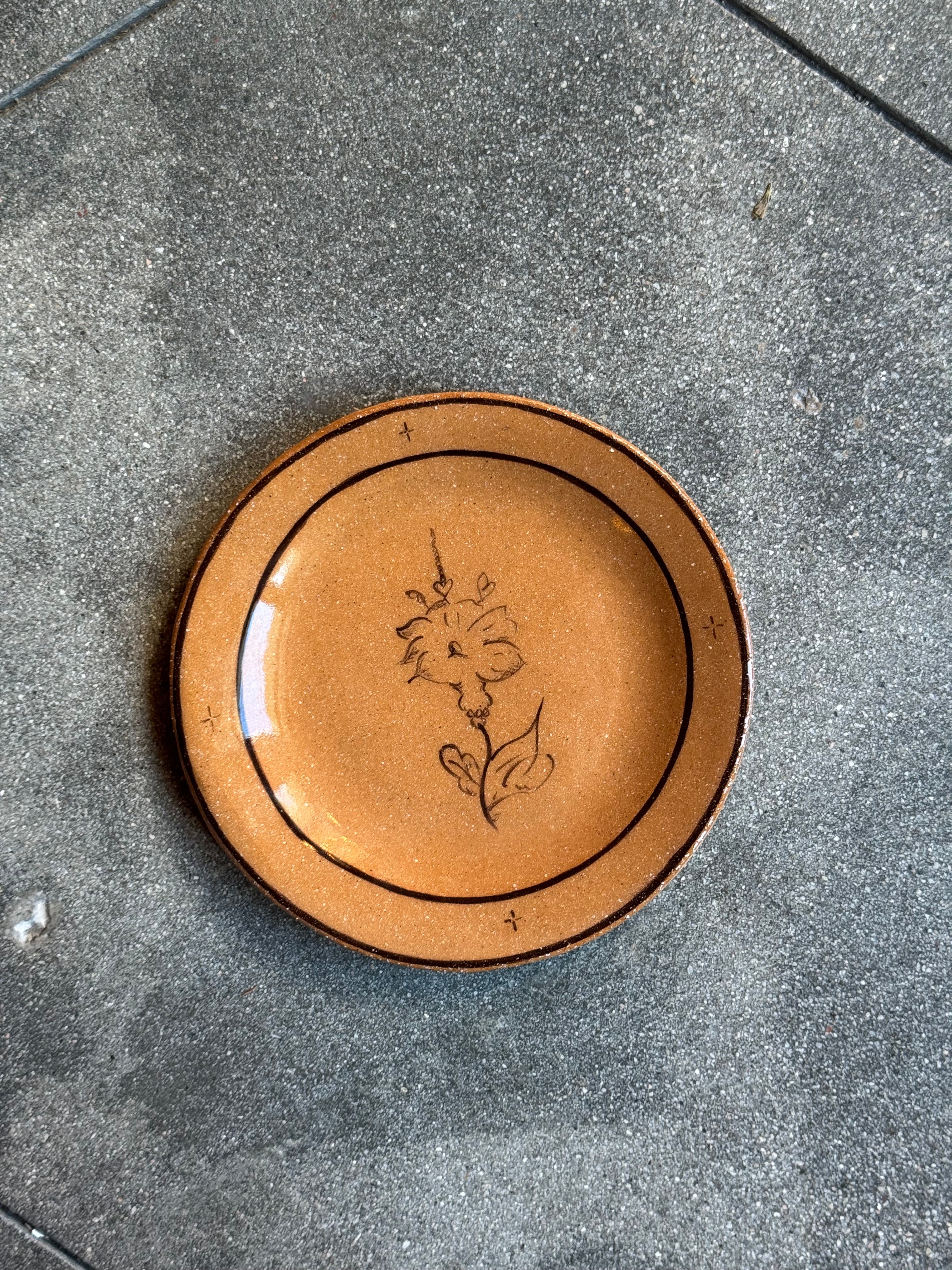 Brown Flower - Santa Fe Medium Dinner Plate