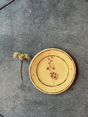 A Simple Flower-  Small Plate