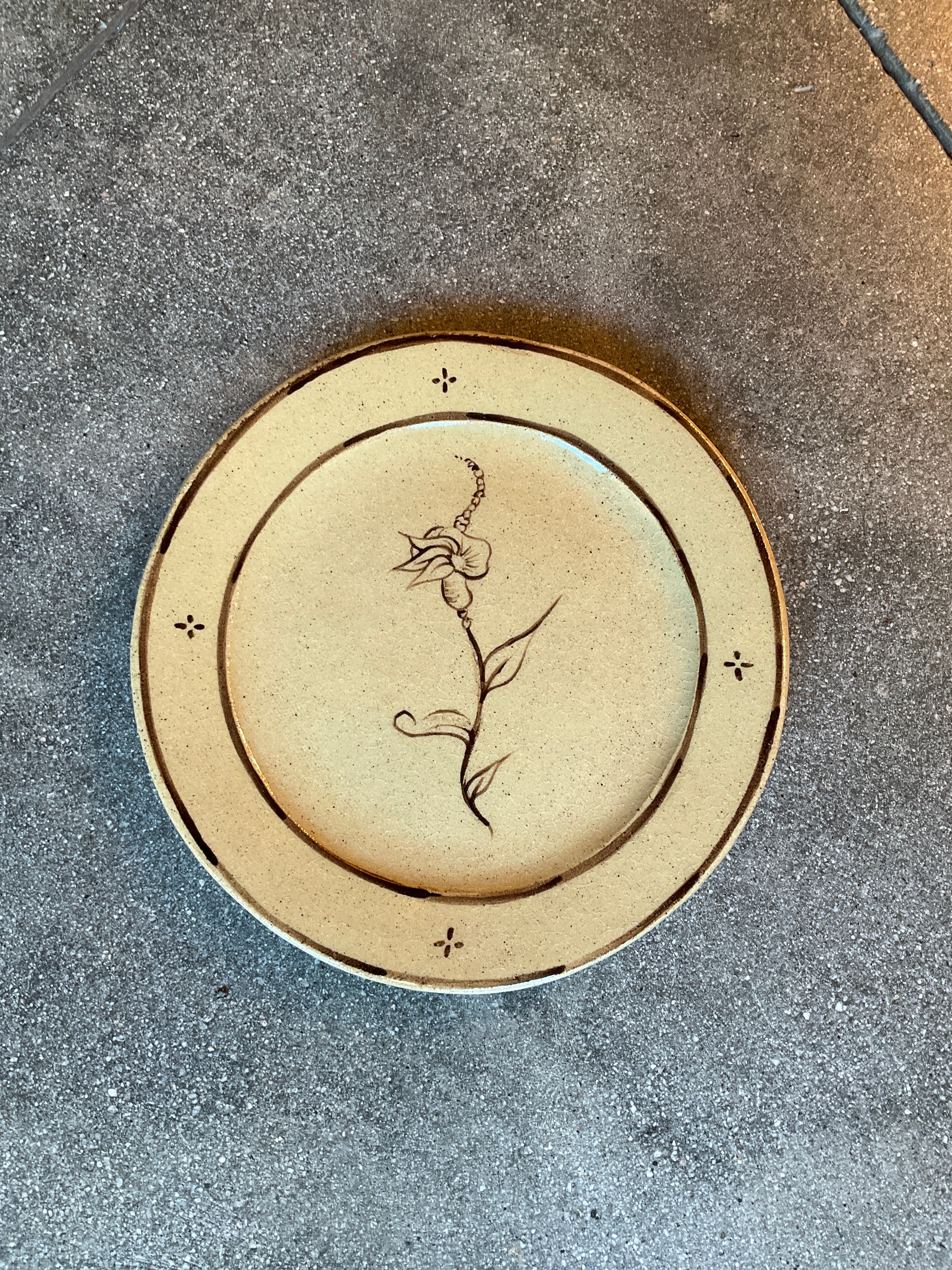 Brown Flower - Medium Dinner Plate