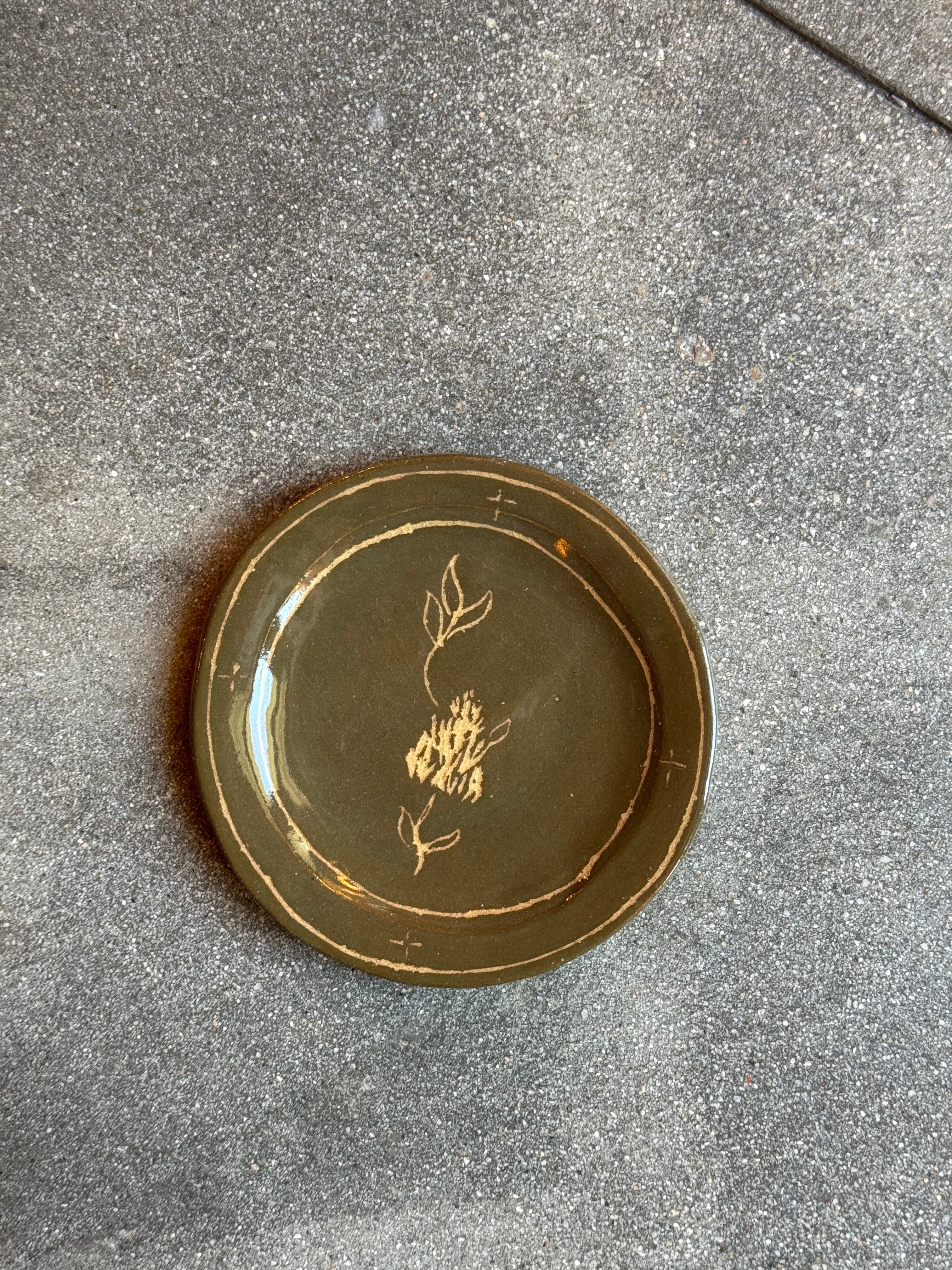 A Green Flower-  Small Plate