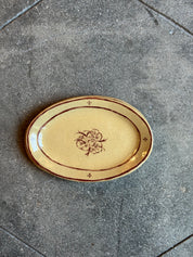 Garnet Bouquet - Oval Coupe