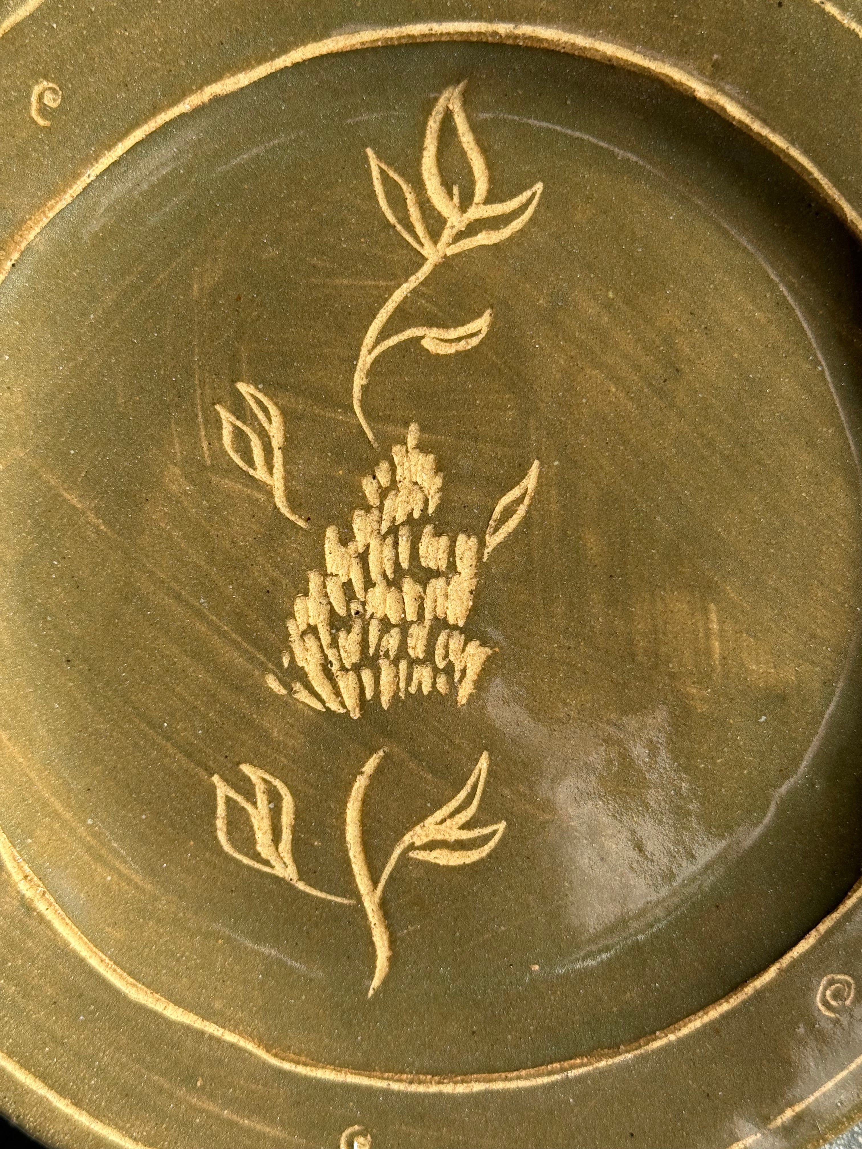 Green Flower - Medium Dinner Plate
