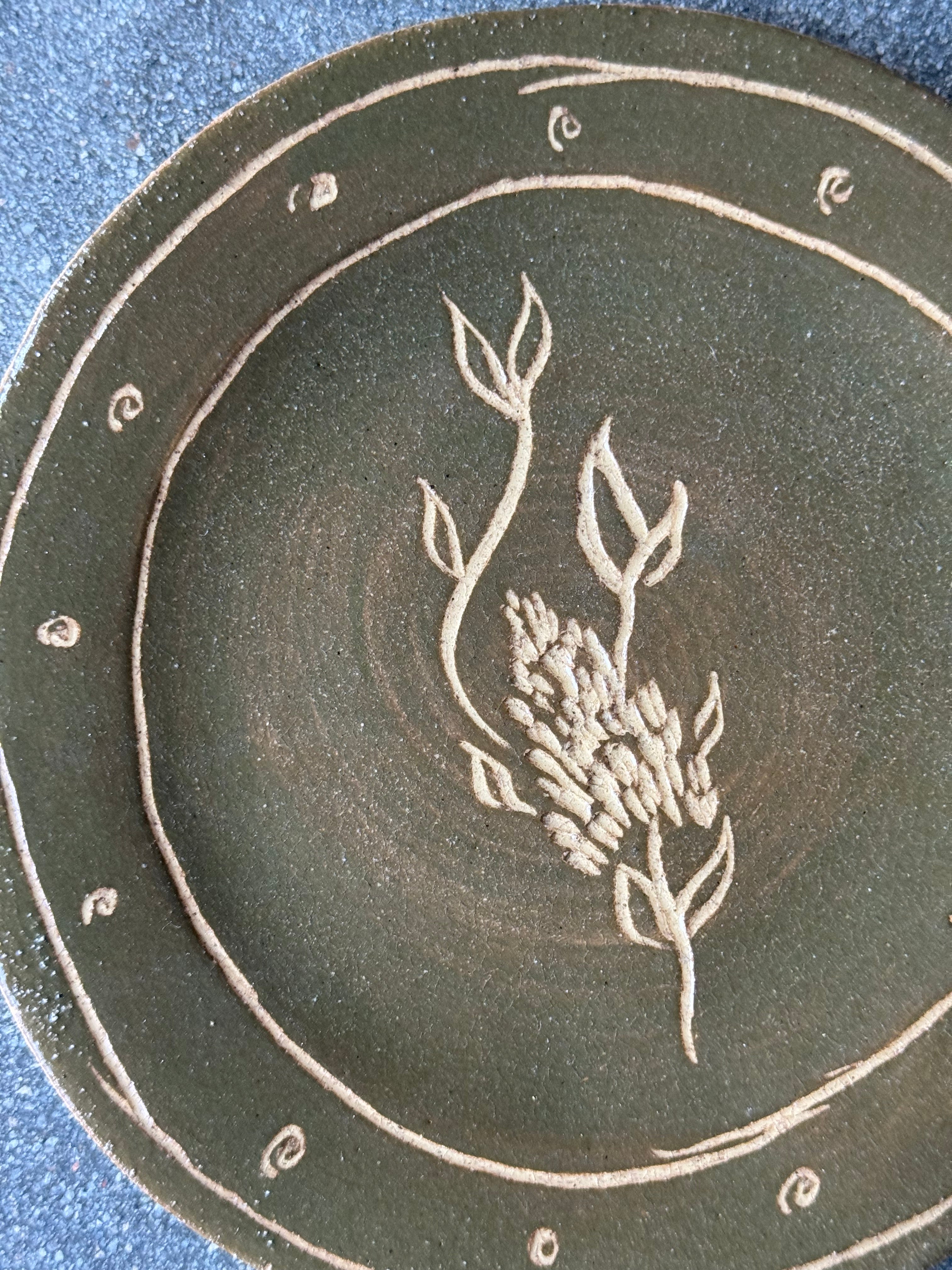 Green Flower - Medium Dinner Plate