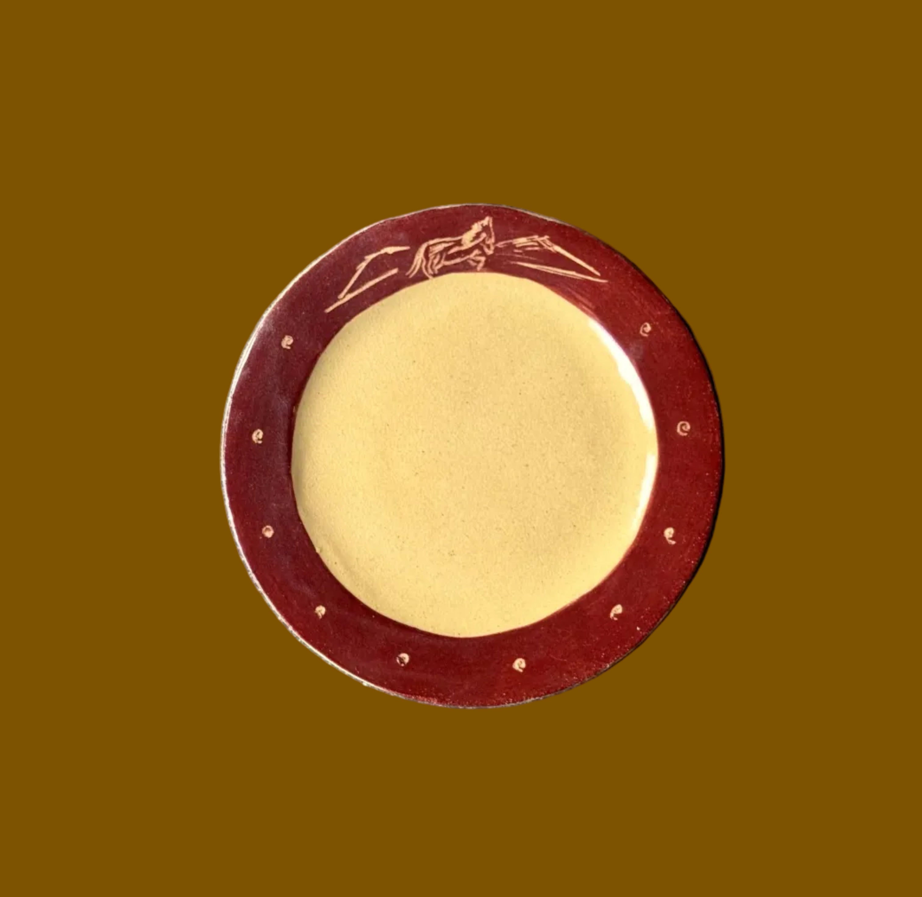 Garnet Runner - Medium Dinner Plate