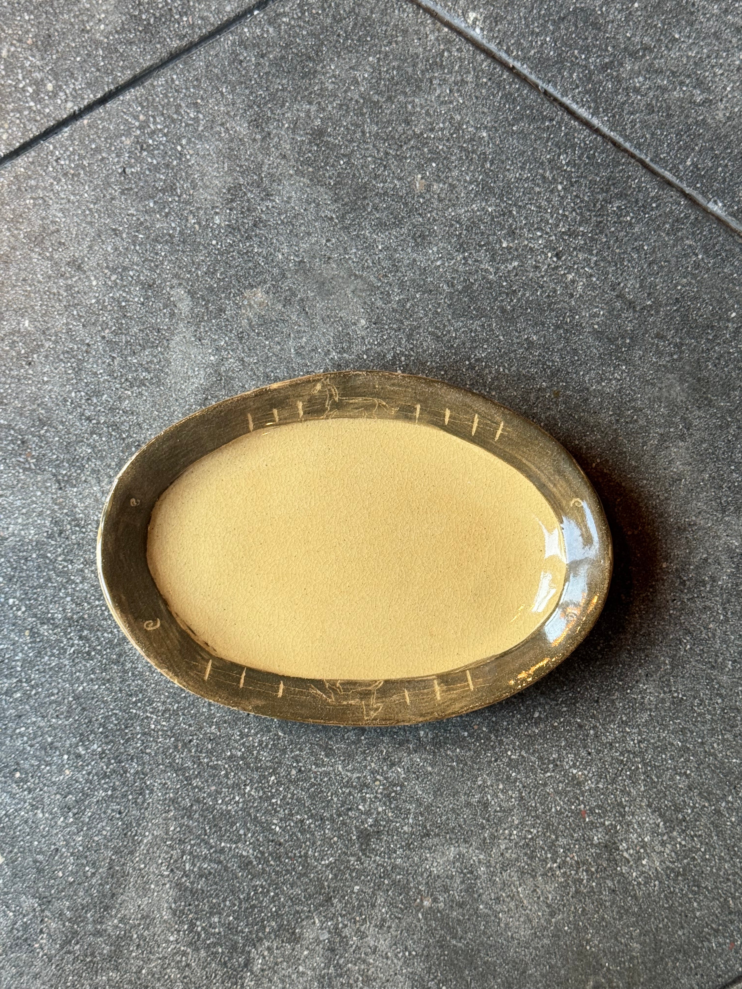 Fence Post Horse - Oval Coupe