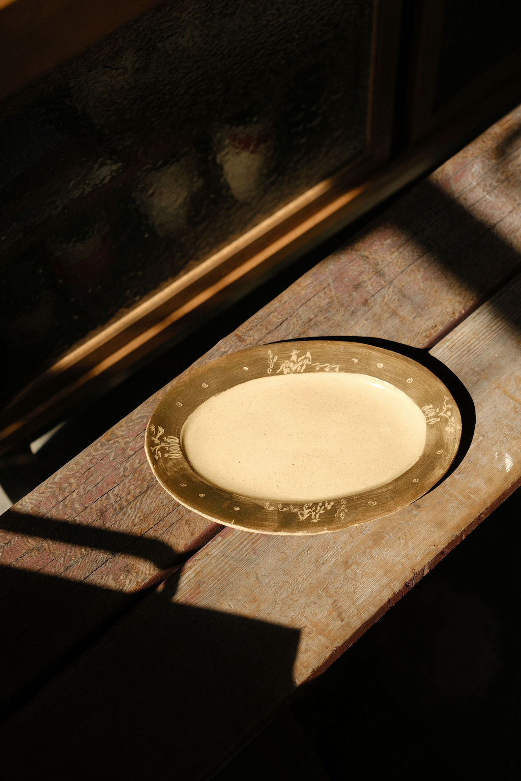 In the Distance Large Oval Bistro